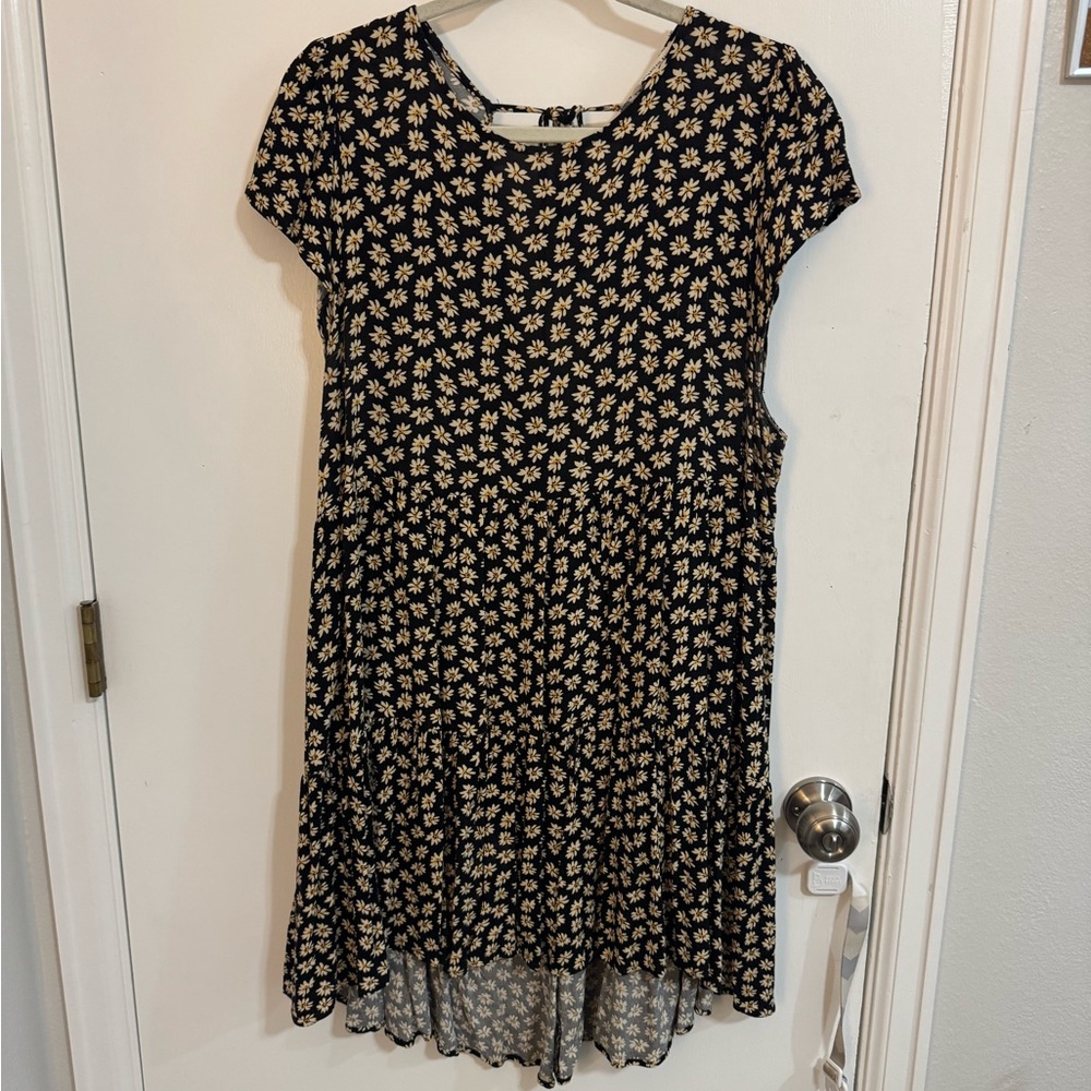American Eagle Outfitters Black and White Casual Sundress